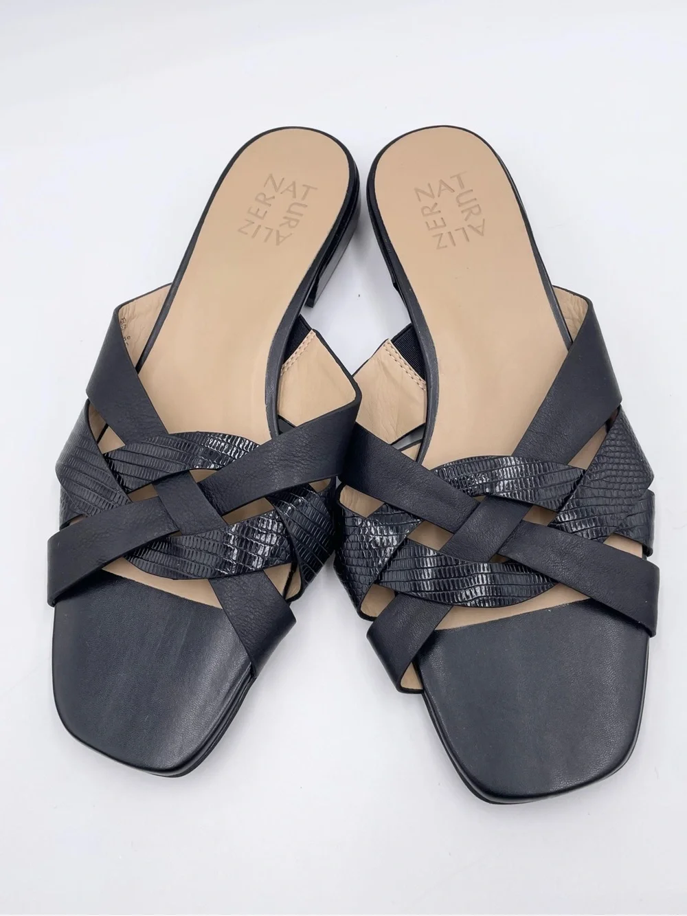 Naturalizer Womens Ashford Slide Sandal Size 10 Black Leather Square Toe Strappy